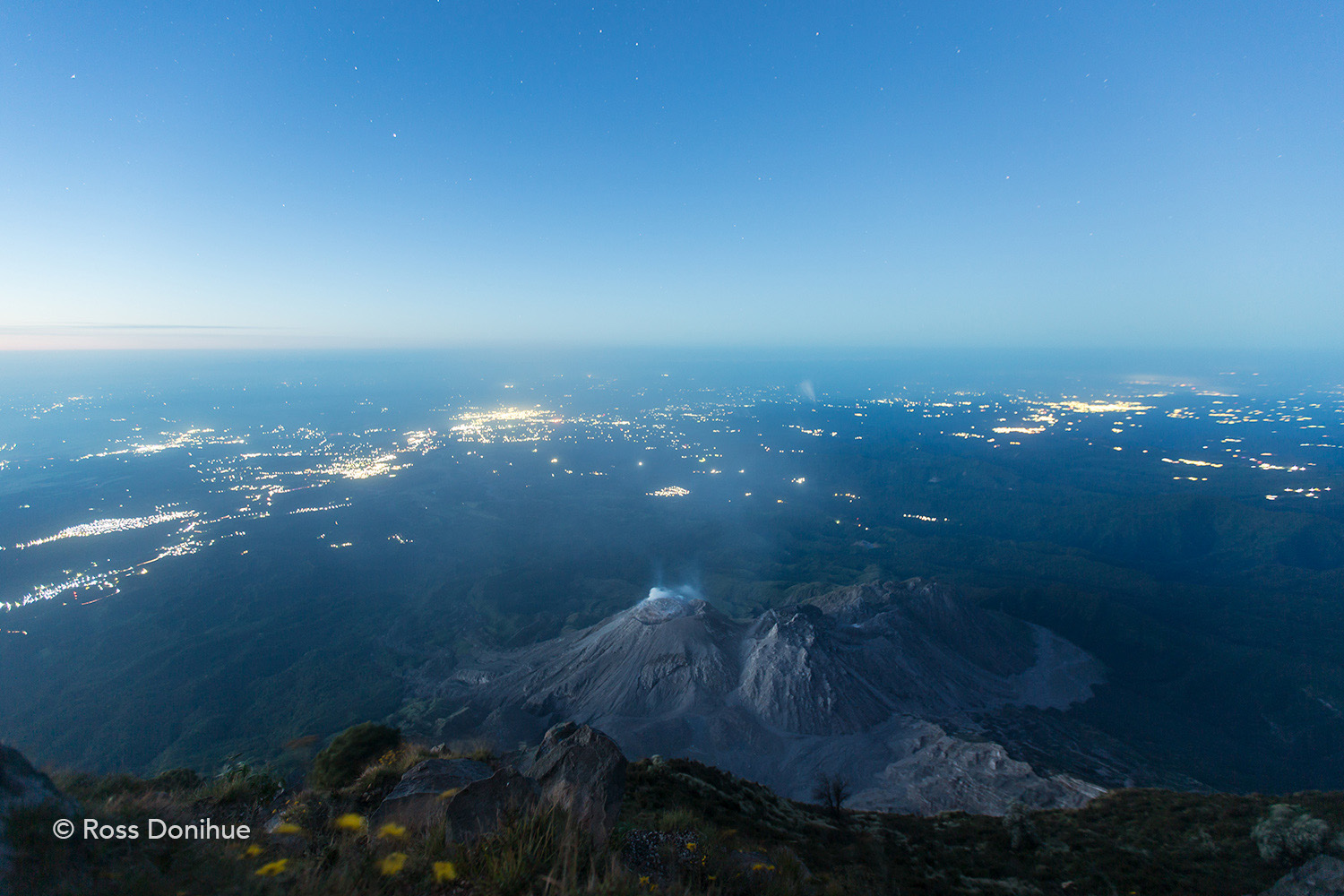 Lava domes, like the volcanic complex Santiaguito, can erupt for decades, generating myriad hazards to life and property. More than 1.9 million people live within 10km of lava domes that have been active since 1900. For this reason, it is important to study active volcanic systems.